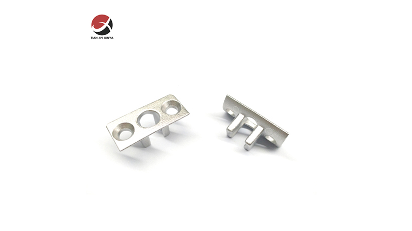 不鏽鋼鑄造機(ji)械設備零部件（來(lai)圖來樣定制加工(gōng))